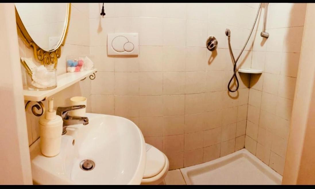 Bed&Breakfast Benedetta Cantagrillo 外观 照片